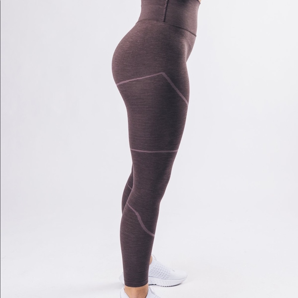 Alphalete small OG Revival Seamless Leggings